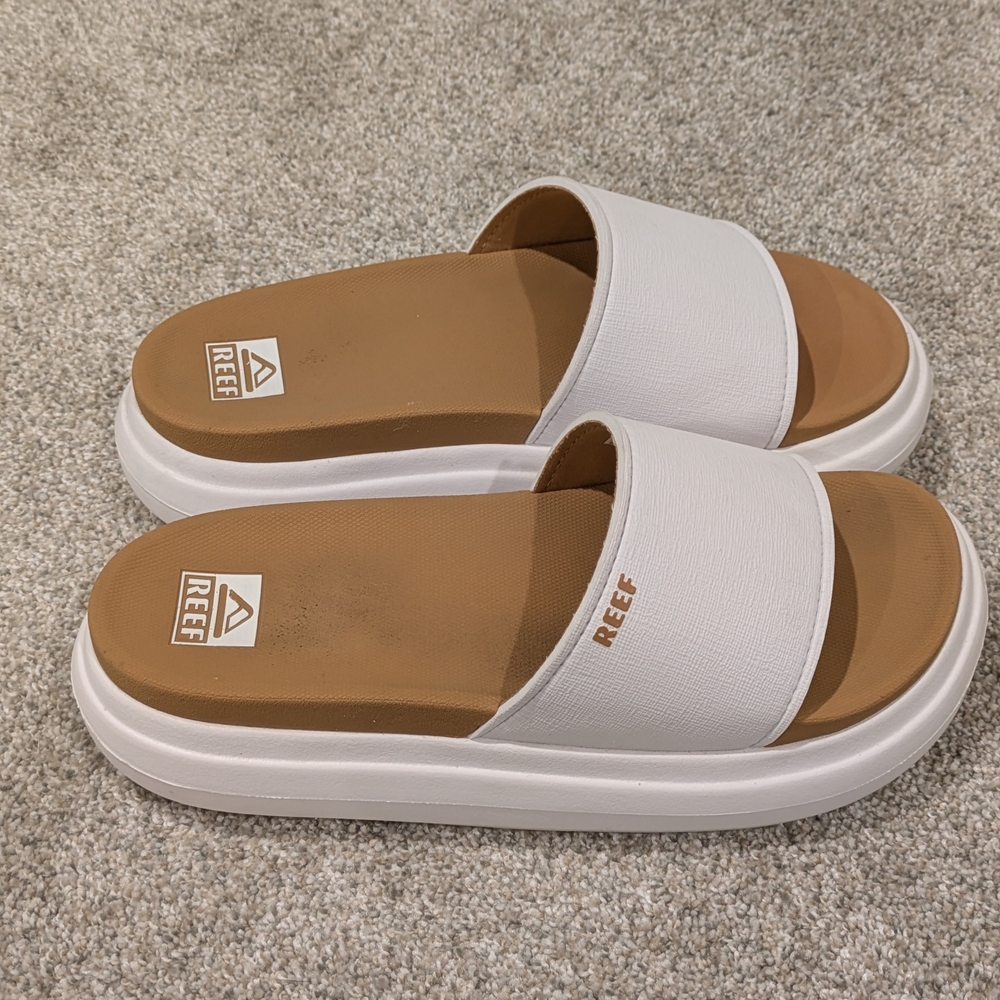 Reef Bondi Bay Women's White and Tan Slide Sandals
